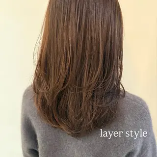 ミディアム カラー ヘアアレンジ 飯島 美海のヘアスタイル