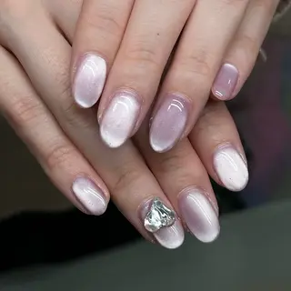 ネイル ⁸ᵃᵖᵖʸ🐝⋆゜ MöEのネイルデザイン