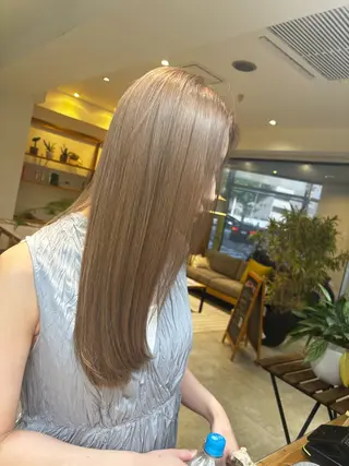 ロング hoNua. 栄/透明感カラーのヘアスタイル