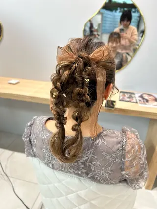 ヘアアレンジ 暖色カラー/アレンジ /束間まつげ🌼のヘアスタイル