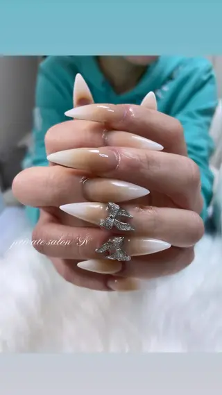 ネイル BINERVA所属・BINERVA nail salonのネイルデザイン