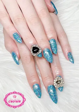 ネイル CROWN プライベートサロンのネイルデザイン