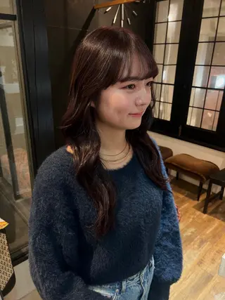 セミロング 魚谷 綾渚のヘアスタイル