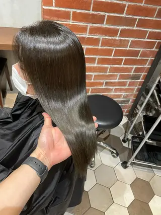 セミロング 髪質改善、縮毛矯正 酸性縮毛矯正のヘアスタイル