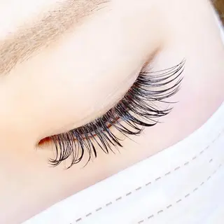 マツエク・マツパ VAN COUNCIL川口店所属・村上 麻央のヘアスタイル