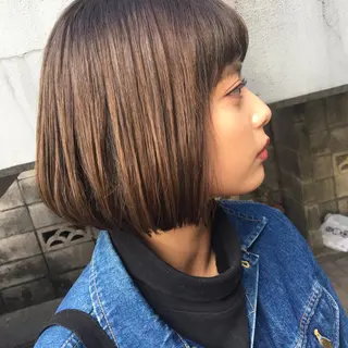 ミディアム カラー THE DAY所属・AKI HASHIMOTOのヘアスタイル