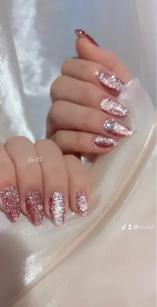 ミディアム 小河原 舞のネイルデザイン