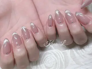 ネイル 芦辺 香奈のネイルデザイン