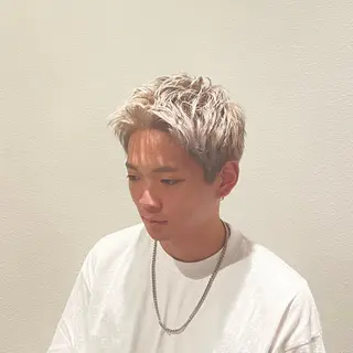 メンズ 夏向/ハイトーン /パーマのヘアスタイル