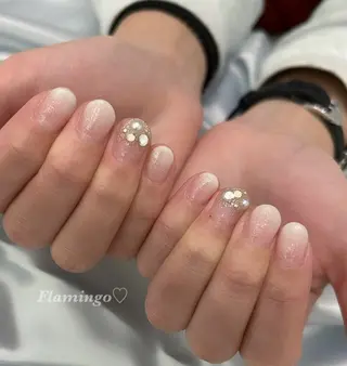 ネイル 40代からの爪に 優しい施術×自爪育成のネイルデザイン