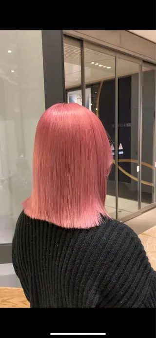 ミディアム カラー サロウィン(SALOWIN)原宿iori店所属・れい🫧 ハイトーン特化のヘアスタイル