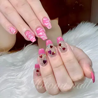 ネイル 大澤 瞳のネイルデザイン