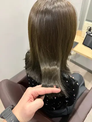 セミロング カラー 似合わせカット得意 仁井亮のヘアスタイル