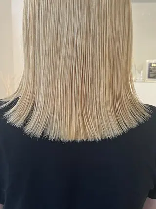 ミディアム KIJI所属・haruka /透明感カラーのヘアスタイル