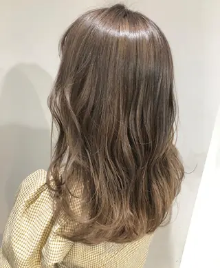 ミディアム カラー scene.池袋所属・scene. haraのヘアスタイル