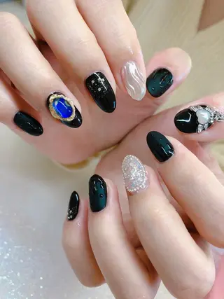 ネイル Flowerネイルサロン所属・. yukiのネイルデザイン