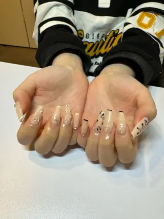 ネイル 濱岡 咲のネイルデザイン