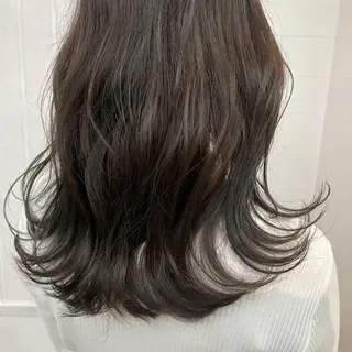 セミロング カラー N° anfeel 渋谷🪞🫧のヘアスタイル