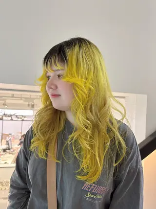 ロング カラー ヘアアレンジ ハイトーン特化 pepe🎀のヘアスタイル