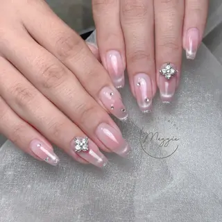 ネイル Maggie Nail🦩のネイルデザイン