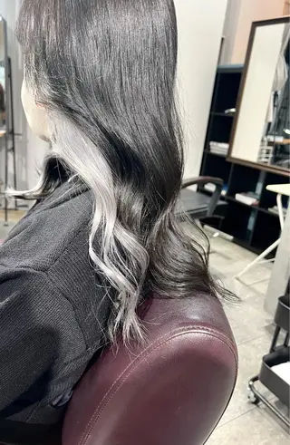 セミロング カラー ヘアアレンジ ネイル Lani5710所属・🌈インナーカラー ‘ショウマ’🌈のヘアスタイル