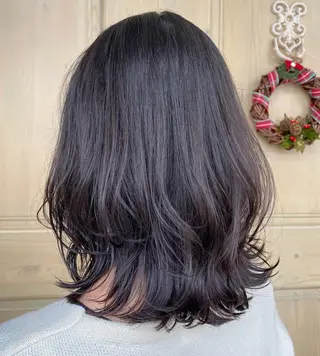 ミディアム カラー tocolaso 柏所属・レイヤーカット/ 根本瑠実のヘアスタイル