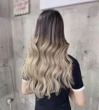 セミロング カラー MIRAC所属・Ryoichi⛓️ 韓国ヘア/ハイトーンのヘアスタイル