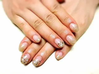 ネイル LOOPS目黒店所属・LOOPS目黒店 まなみのネイルデザイン