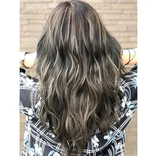 ミディアム カラー アンドウ ユウ/ レイヤーカット/韓国のヘアスタイル