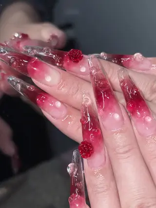 ネイル NES NAIL所属・さゆり￤推しキャラ ￤ロングネイル🩷のネイルデザイン