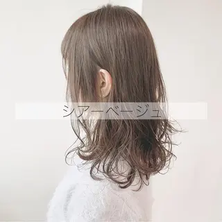 セミロング カラー 韓国レイヤー🕊️ 柔らかベージュ🧸のヘアスタイル