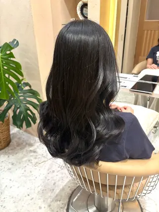 ロング Kanami/韓国風 /艶カラーのヘアスタイル