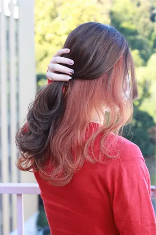 セミロング カラー Viage （ビアージュ）のヘアスタイル