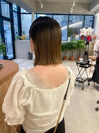 ショート カラー ヘアアレンジ ミニボブ/ブリーチ 🌈MISATOのヘアスタイル