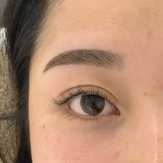 アイブロウ Crea la Luce 天神西通り店【クレアラルーチェ】所属・クレアラルーチェ 天神西通りのマツエク・マツパデザイン