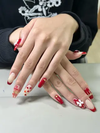 ネイル Rarity ネイルサロン所属・コウ ヨウのネイルデザイン