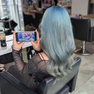 カラー ロング 推しカラー🦉にじさ んじカラー🌈🕒✨のヘアスタイル