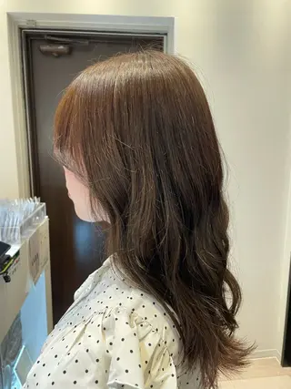 カラー 江田 彩那のヘアスタイル