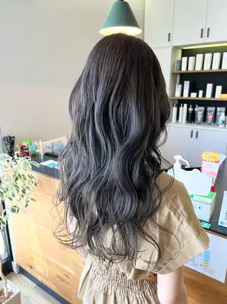 ロング 堀 望美のヘアスタイル