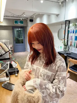 ロング カラー レイヤーカット🐩 透明感カラー モカのヘアスタイル