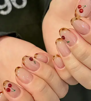 ネイル Pure&Rich Nailのネイルデザイン