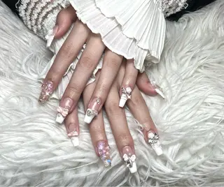 ネイル ☁️Yun nail Rin☁️のネイルデザイン