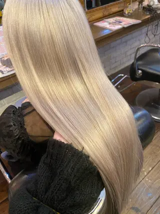 ロング カラー ヘアアレンジ Tiffa二子玉川所属・【ブリーチはお任せ】 ハイトーン✨yuraのヘアスタイル