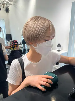 ショート カラー ヘアアレンジ 艶ハイトーン/ヘア アレンジAYAKAのヘアスタイル