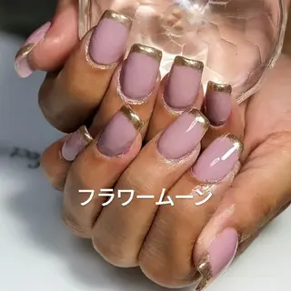 ネイル フラワー ムーンのネイルデザイン