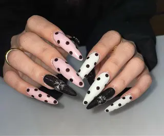 ネイル aya 🍓のネイルデザイン