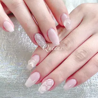 ネイル Queens テイのネイルデザイン