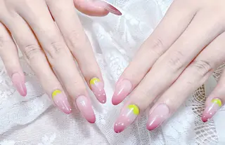 ネイル 小島 阿佑美のネイルデザイン