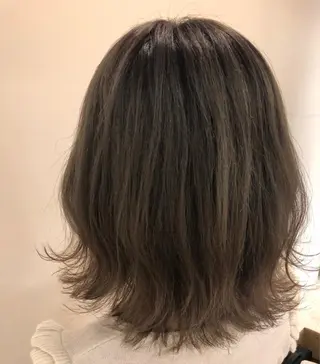 ショート カラー 似合わせ.ﾍｱｾｯﾄ 得意🌹井上美沙のヘアスタイル