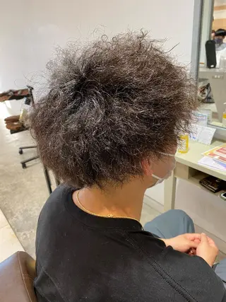 パーマ メンズ EARTH 榎本のヘアスタイル